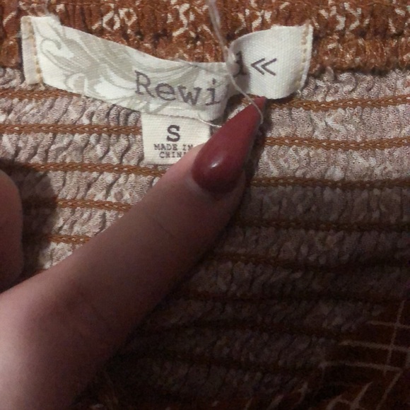 cute crop top for women - Picture 2 of 3